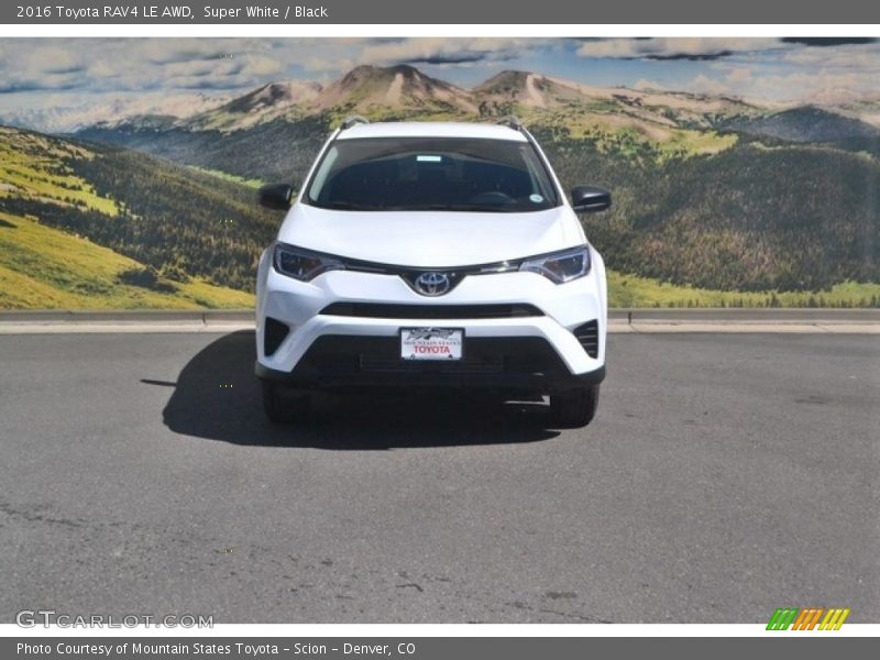 Super White / Black 2016 Toyota RAV4 LE AWD