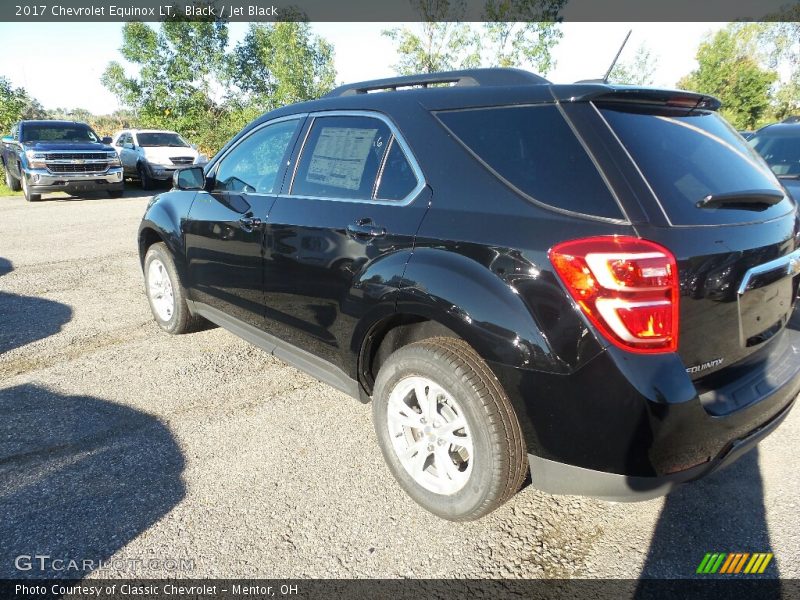 Black / Jet Black 2017 Chevrolet Equinox LT
