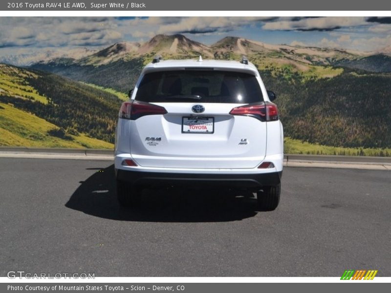 Super White / Black 2016 Toyota RAV4 LE AWD