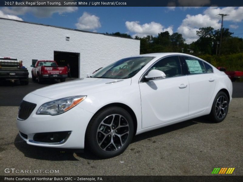 Summit White / Light Neutral/Cocoa 2017 Buick Regal Sport Touring