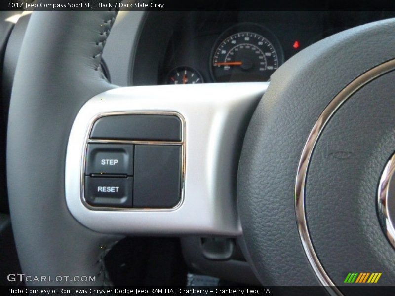 Controls of 2017 Compass Sport SE