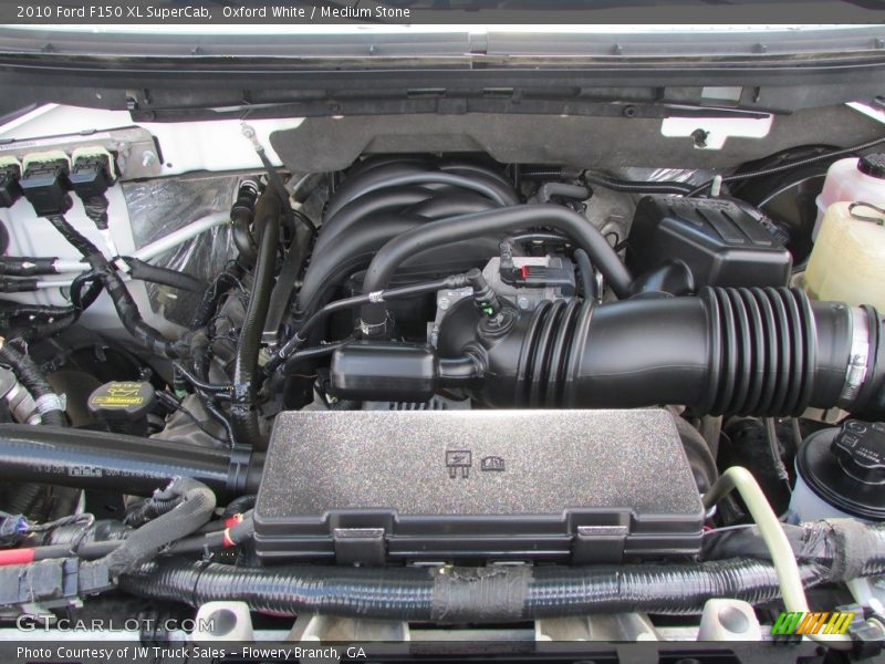 Oxford White / Medium Stone 2010 Ford F150 XL SuperCab