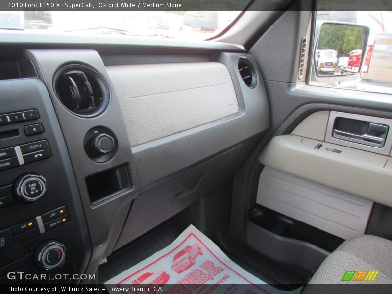 Oxford White / Medium Stone 2010 Ford F150 XL SuperCab