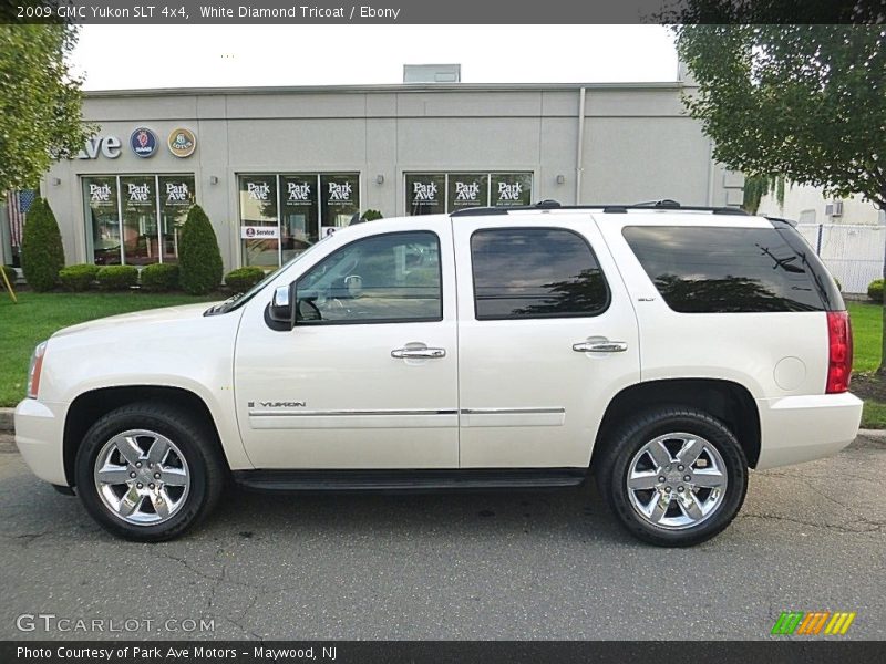 White Diamond Tricoat / Ebony 2009 GMC Yukon SLT 4x4