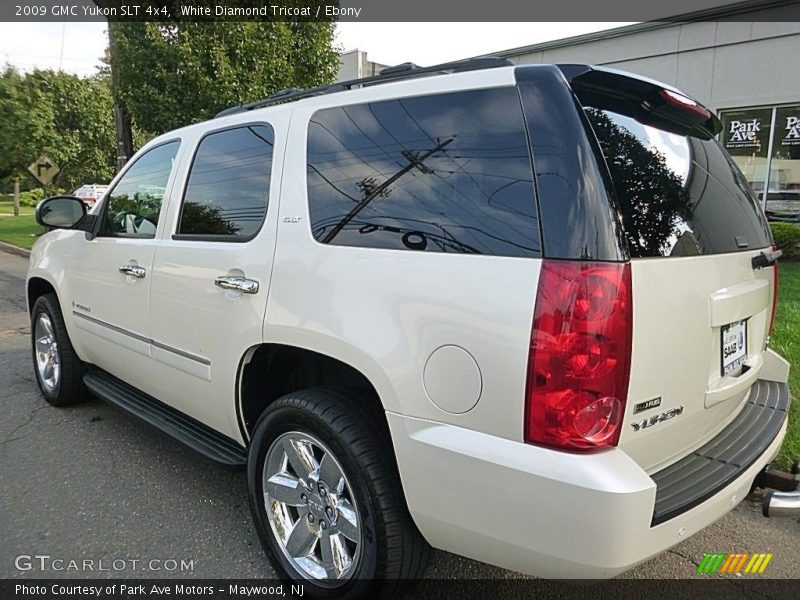 White Diamond Tricoat / Ebony 2009 GMC Yukon SLT 4x4