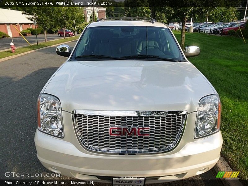 White Diamond Tricoat / Ebony 2009 GMC Yukon SLT 4x4