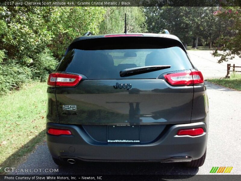 Granite Crystal Metallic / Black 2017 Jeep Cherokee Sport Altitude 4x4