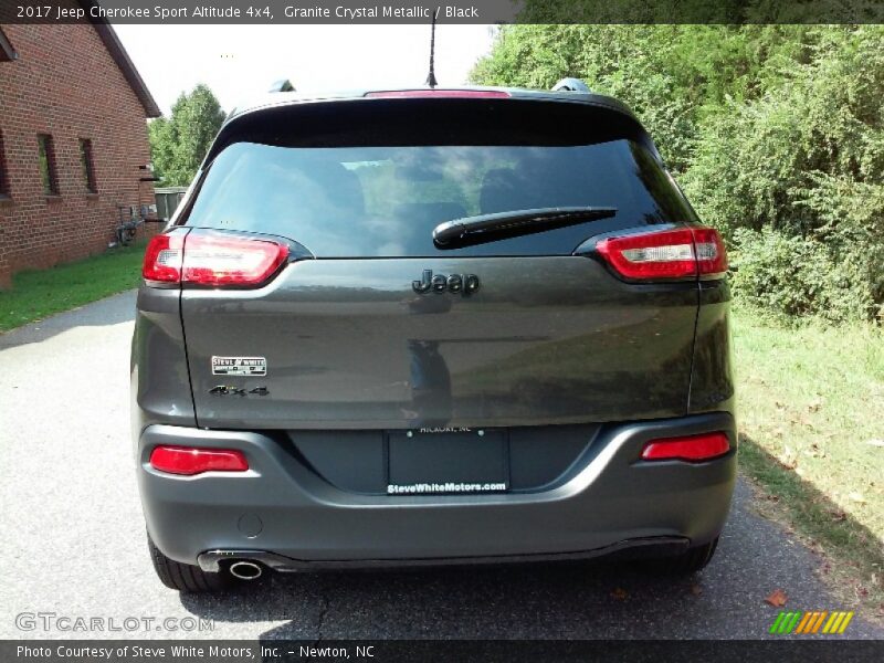 Granite Crystal Metallic / Black 2017 Jeep Cherokee Sport Altitude 4x4