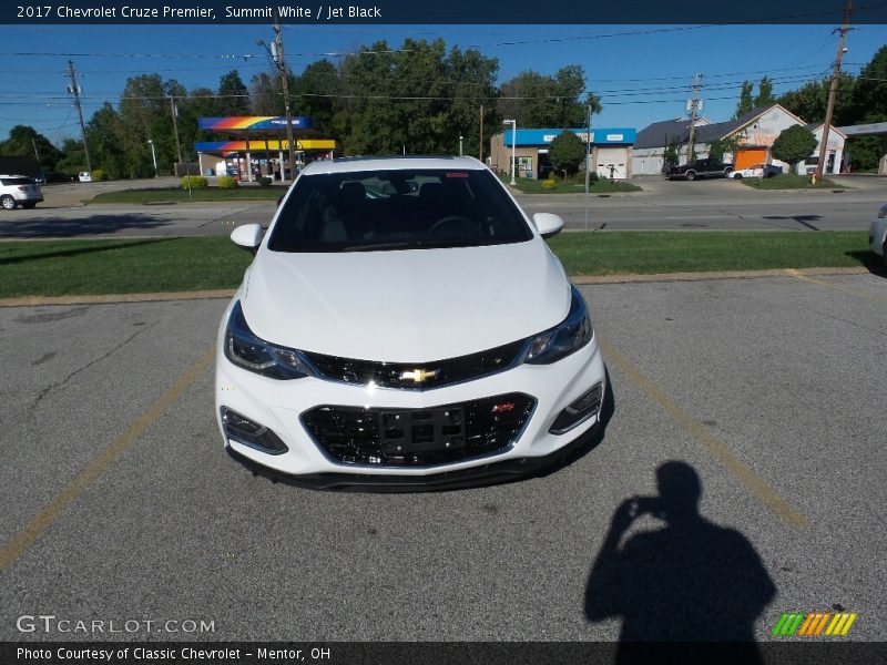 Summit White / Jet Black 2017 Chevrolet Cruze Premier