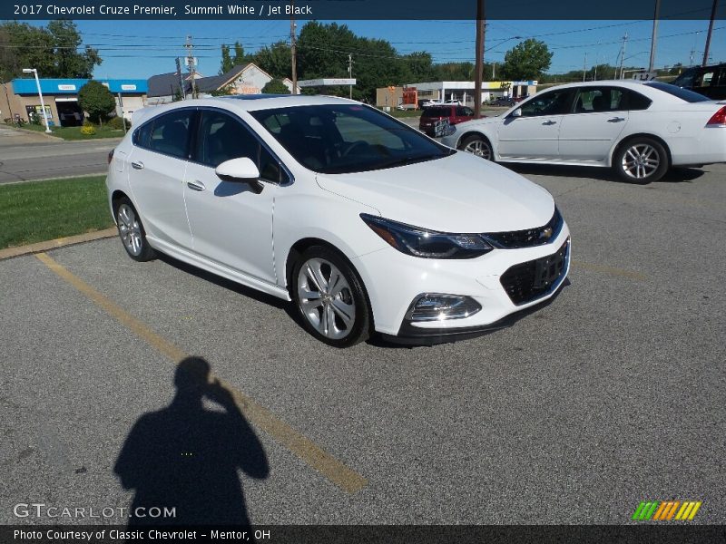 Summit White / Jet Black 2017 Chevrolet Cruze Premier