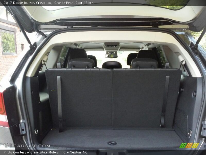 2017 Journey Crossroad Trunk