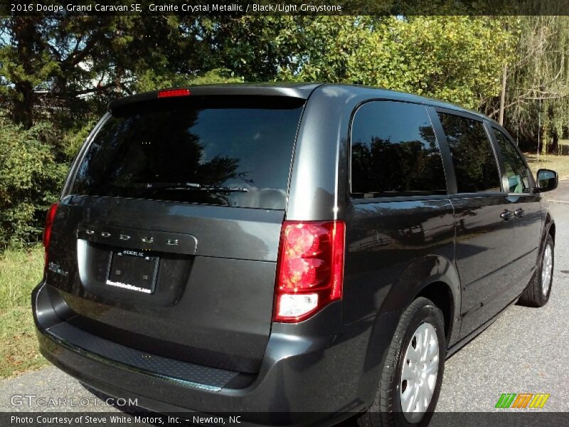 Granite Crystal Metallic / Black/Light Graystone 2016 Dodge Grand Caravan SE