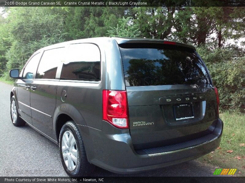 Granite Crystal Metallic / Black/Light Graystone 2016 Dodge Grand Caravan SE