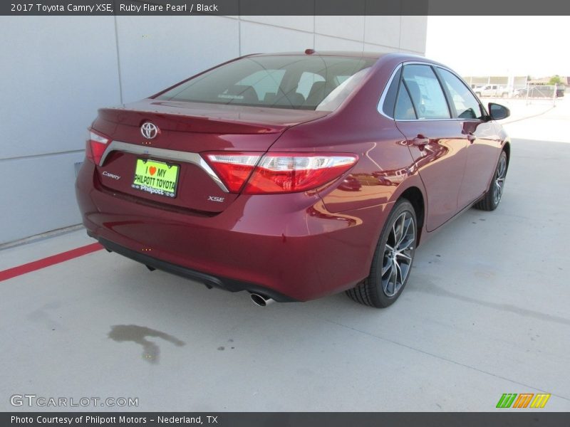 Ruby Flare Pearl / Black 2017 Toyota Camry XSE