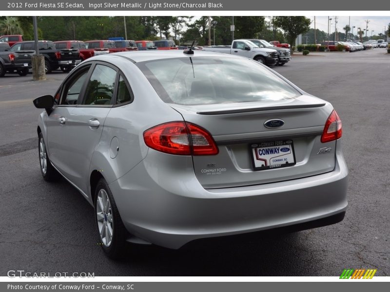 Ingot Silver Metallic / Light Stone/Charcoal Black 2012 Ford Fiesta SE Sedan