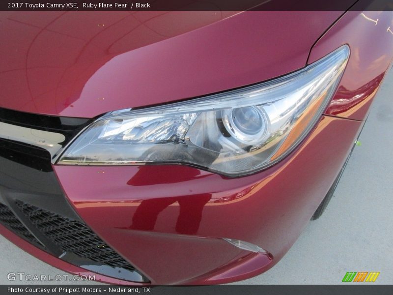Ruby Flare Pearl / Black 2017 Toyota Camry XSE