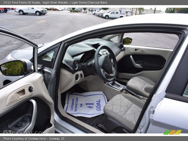 Ingot Silver Metallic / Light Stone/Charcoal Black 2012 Ford Fiesta SE Sedan