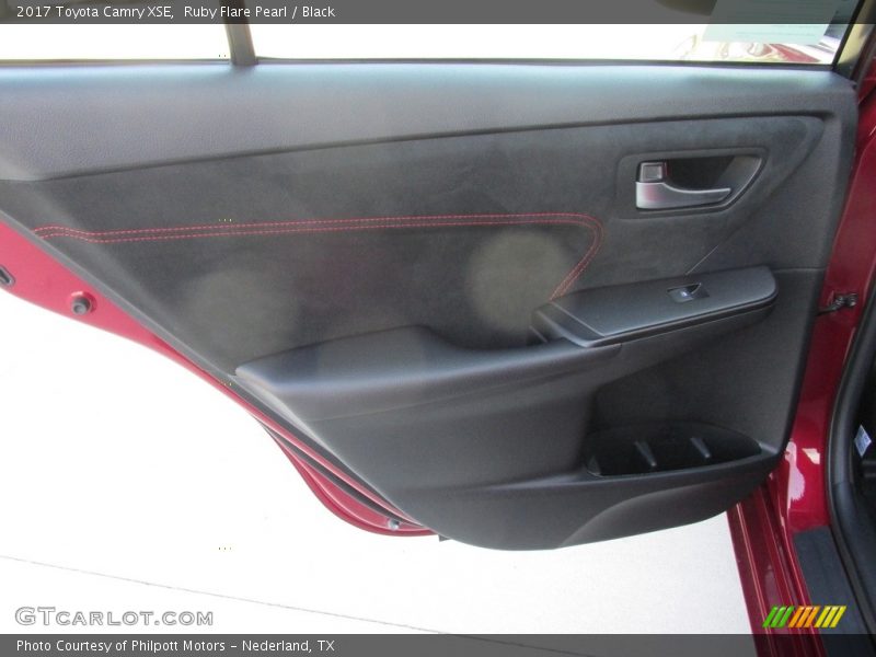 Ruby Flare Pearl / Black 2017 Toyota Camry XSE