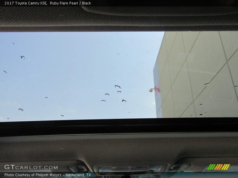 Ruby Flare Pearl / Black 2017 Toyota Camry XSE