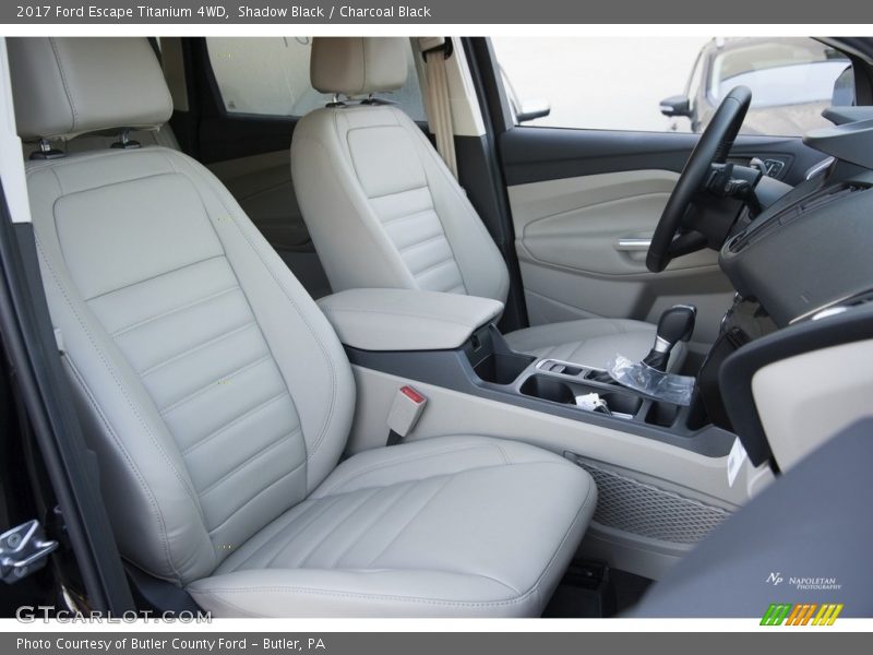Shadow Black / Charcoal Black 2017 Ford Escape Titanium 4WD