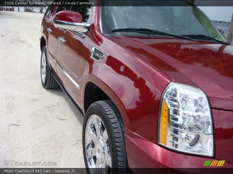 Infrared / Cocoa/Cashmere 2009 Cadillac Escalade