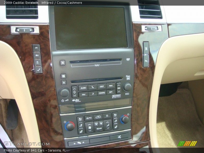 Infrared / Cocoa/Cashmere 2009 Cadillac Escalade