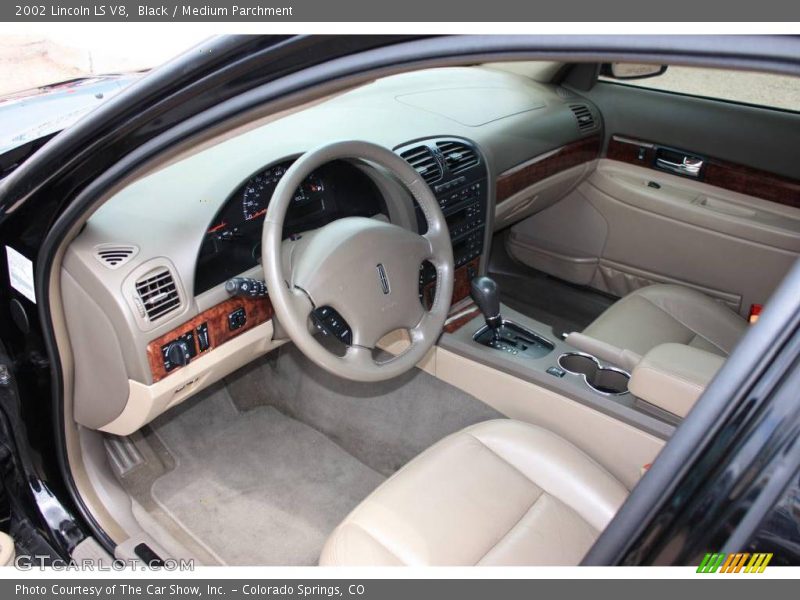 Black / Medium Parchment 2002 Lincoln LS V8