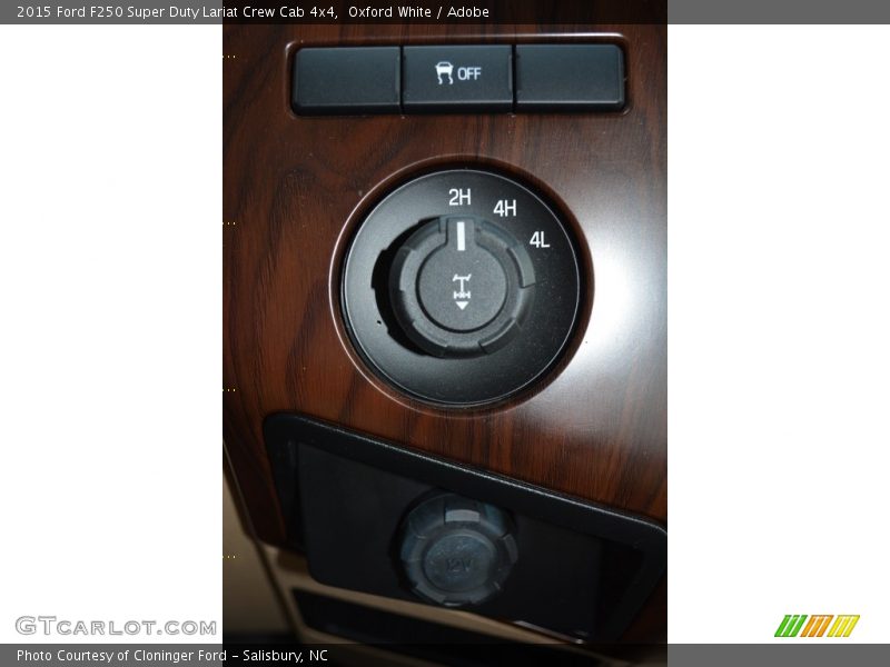 Oxford White / Adobe 2015 Ford F250 Super Duty Lariat Crew Cab 4x4
