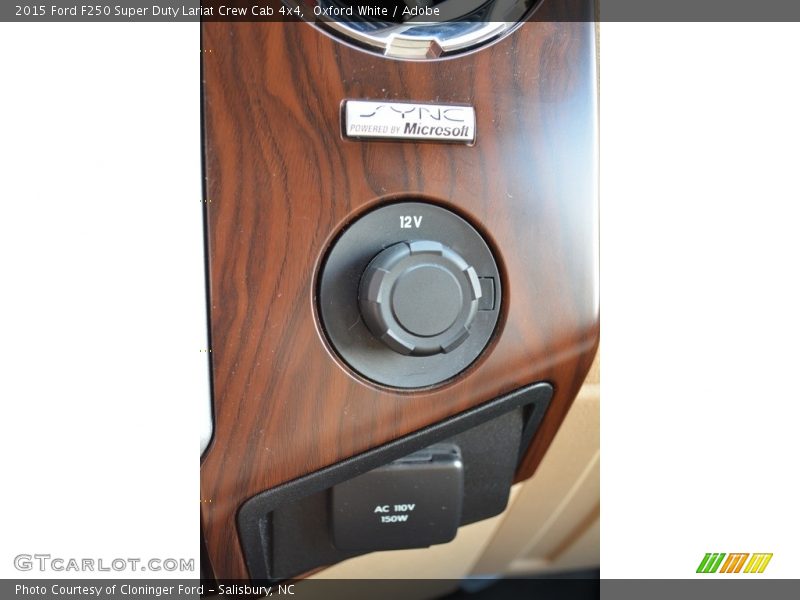 Oxford White / Adobe 2015 Ford F250 Super Duty Lariat Crew Cab 4x4