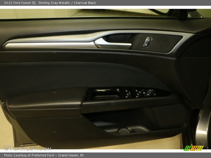 Sterling Gray Metallic / Charcoal Black 2013 Ford Fusion SE