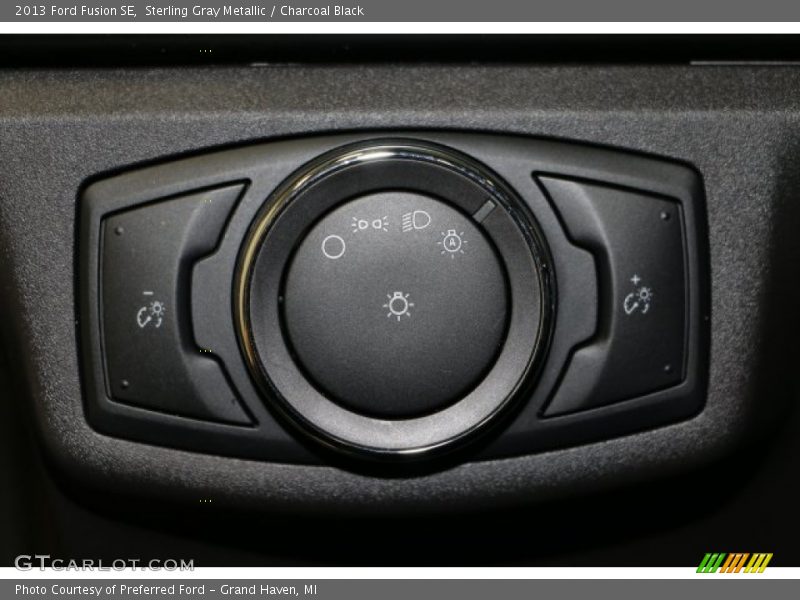 Sterling Gray Metallic / Charcoal Black 2013 Ford Fusion SE