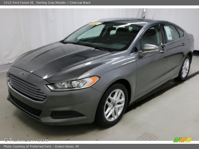 Sterling Gray Metallic / Charcoal Black 2013 Ford Fusion SE