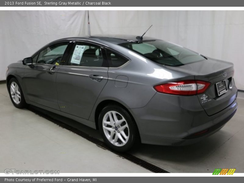 Sterling Gray Metallic / Charcoal Black 2013 Ford Fusion SE