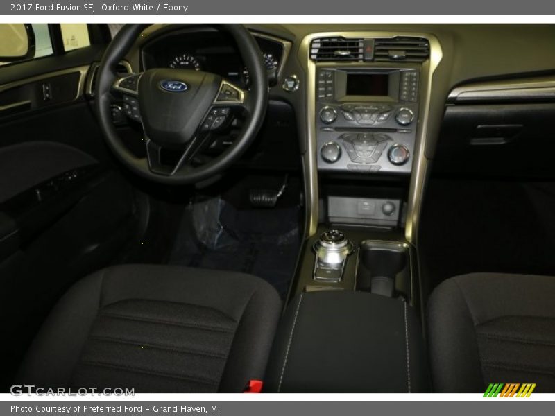 Oxford White / Ebony 2017 Ford Fusion SE