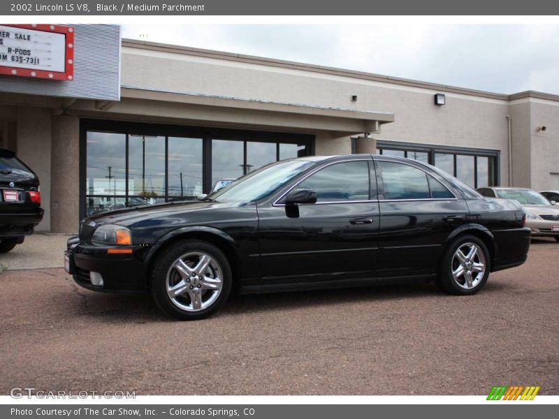 Black / Medium Parchment 2002 Lincoln LS V8