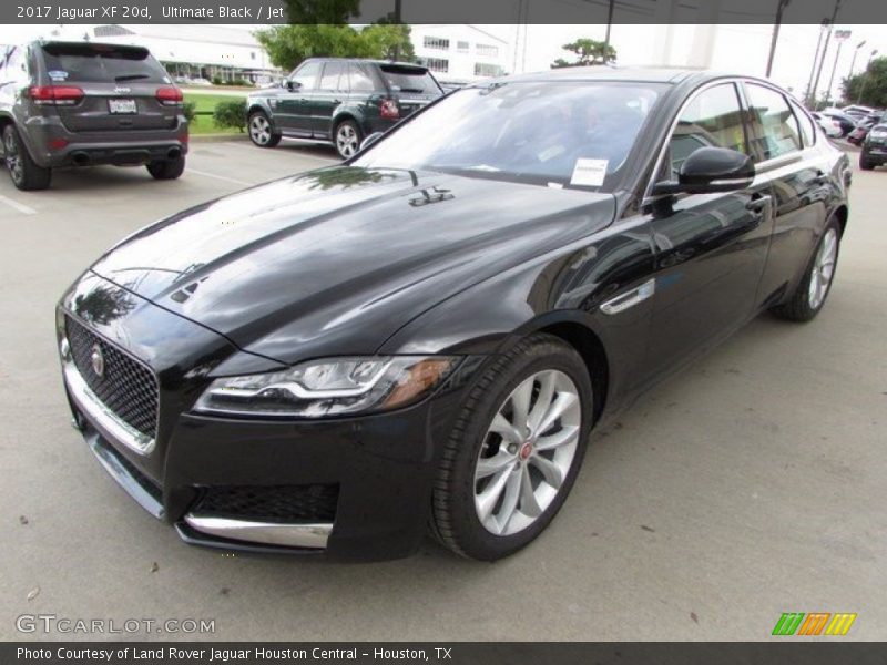 Front 3/4 View of 2017 XF 20d