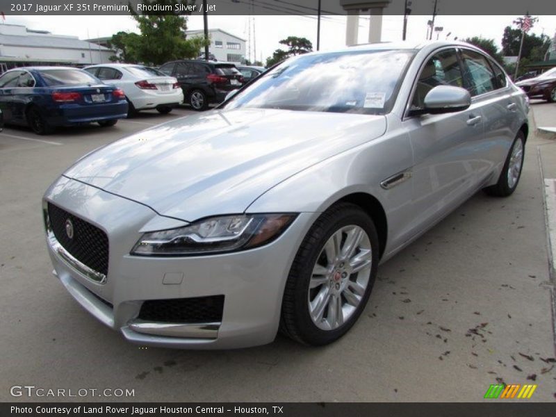 Front 3/4 View of 2017 XF 35t Premium