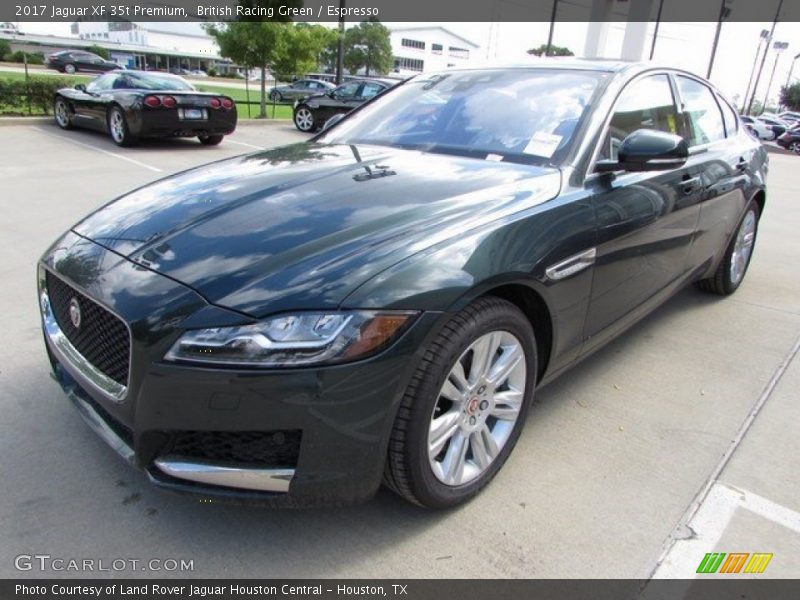 Front 3/4 View of 2017 XF 35t Premium