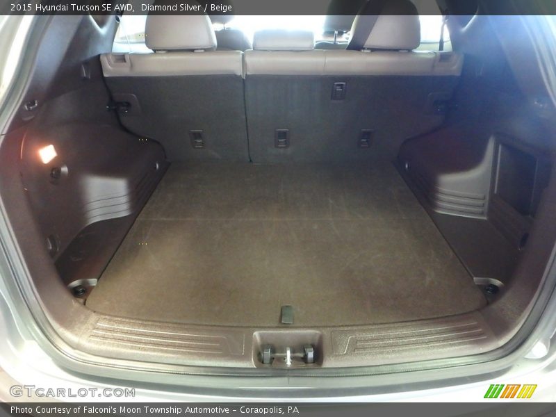 Diamond Silver / Beige 2015 Hyundai Tucson SE AWD