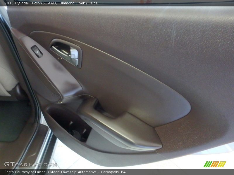 Diamond Silver / Beige 2015 Hyundai Tucson SE AWD