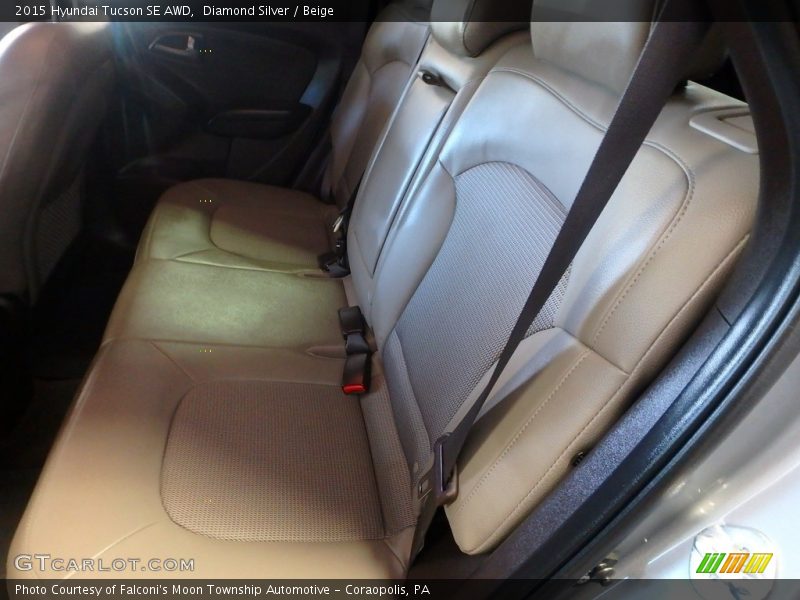 Diamond Silver / Beige 2015 Hyundai Tucson SE AWD