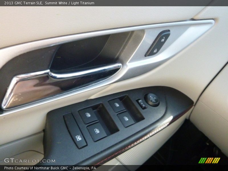 Summit White / Light Titanium 2013 GMC Terrain SLE