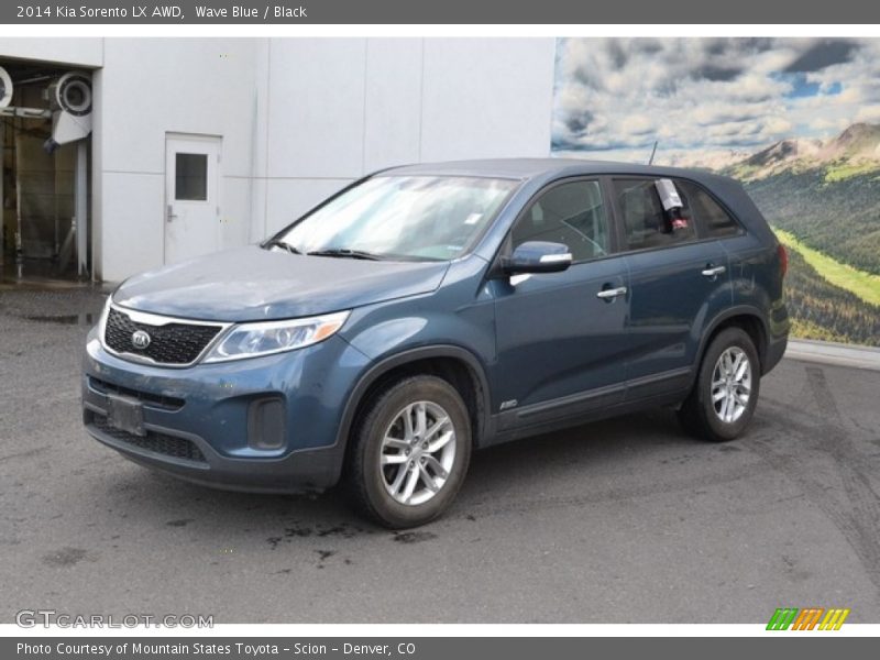 Front 3/4 View of 2014 Sorento LX AWD