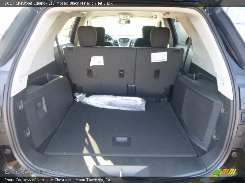Mosaic Black Metallic / Jet Black 2017 Chevrolet Equinox LT