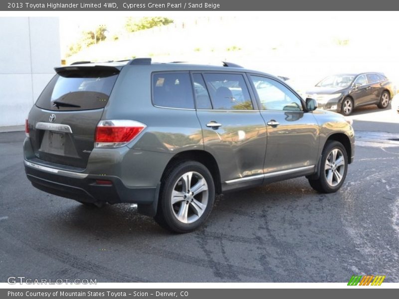 Cypress Green Pearl / Sand Beige 2013 Toyota Highlander Limited 4WD