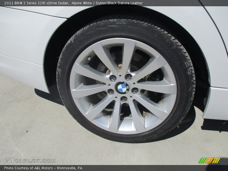 Alpine White / Oyster/Black Dakota Leather 2011 BMW 3 Series 328i xDrive Sedan