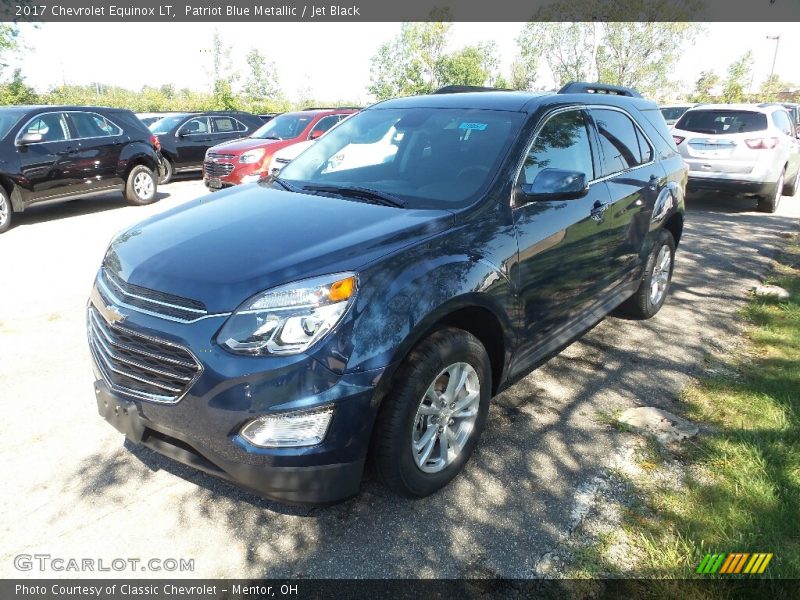 Patriot Blue Metallic / Jet Black 2017 Chevrolet Equinox LT
