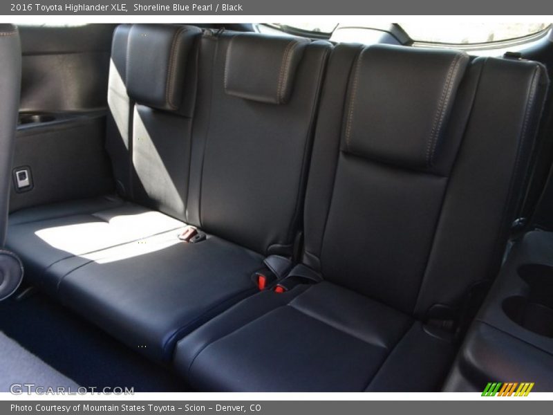 Shoreline Blue Pearl / Black 2016 Toyota Highlander XLE