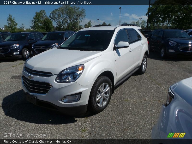 Iridescent Pearl Tricoat / Jet Black 2017 Chevrolet Equinox LT