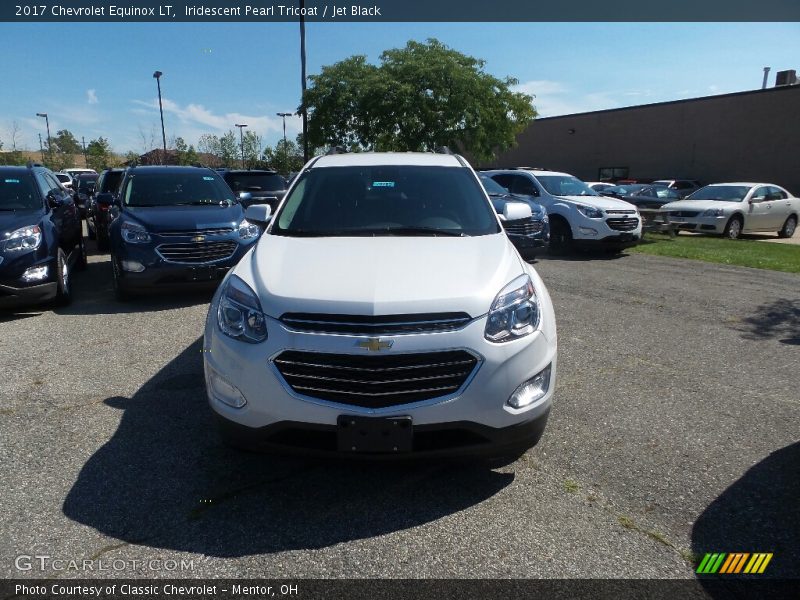Iridescent Pearl Tricoat / Jet Black 2017 Chevrolet Equinox LT